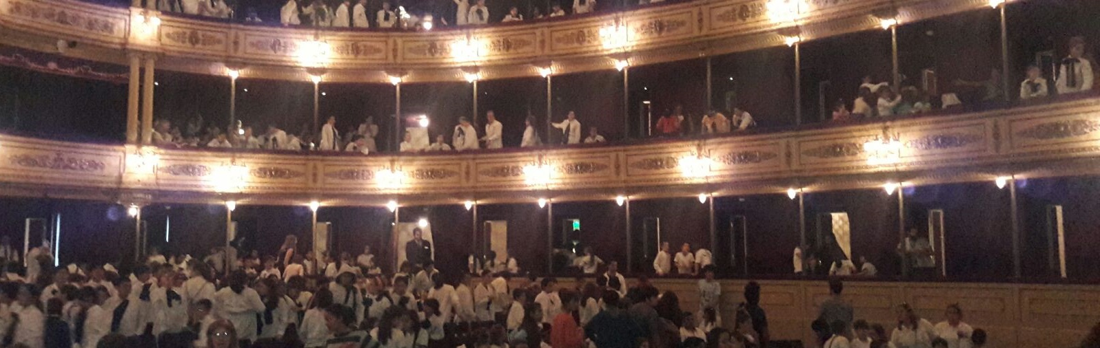 Niños en el Teatro Solis, Montevideo